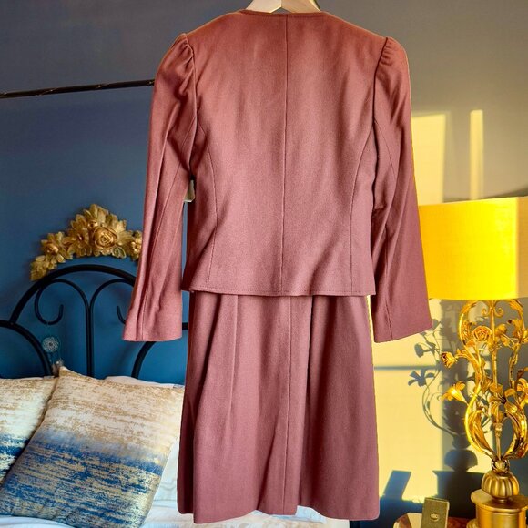 Vintage Rust Coloured Skirt Suit NWT - Picture 5 of 16